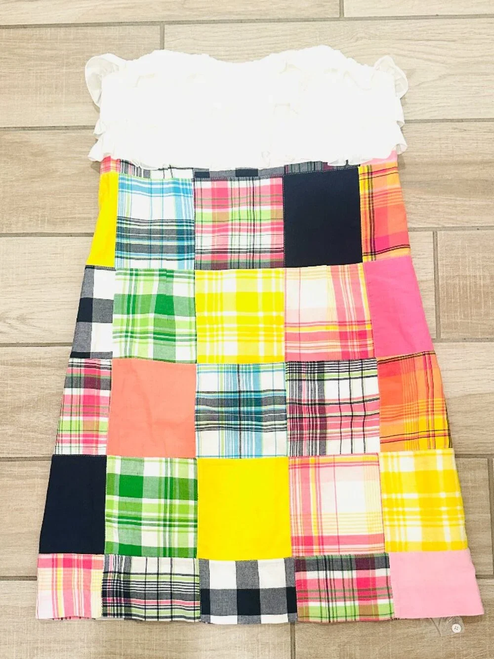 LILLY PULITZER MADRAS AND RUFFLE DRESS MEDIUM NWOT